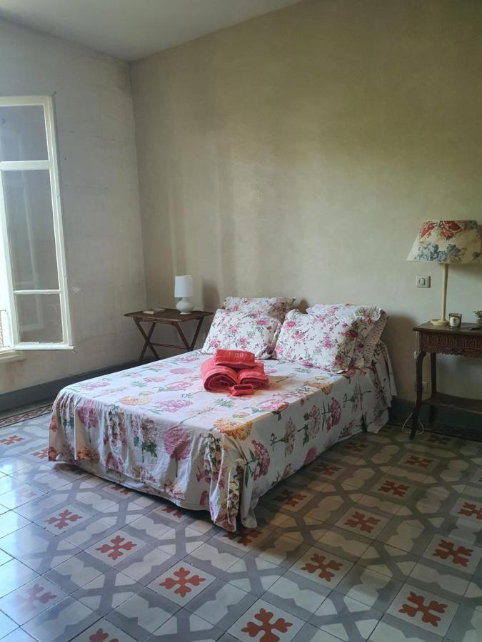 Manoir En Crau Otel Arles Dış mekan fotoğraf